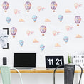 Last inn bildet i Gallery Viewer, Wallstickers Luftballong - Den lille prikken over i'en